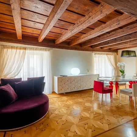 Palazzo Reggiani - Giacomo Leopardi Apartment