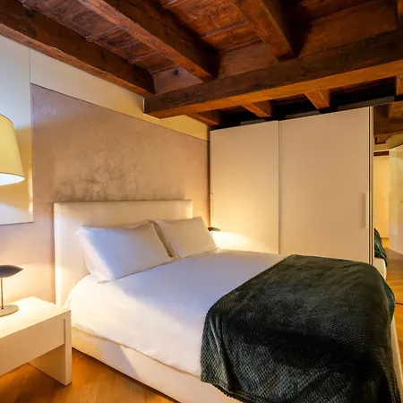 Palazzo Reggiani - Giacomo Leopardi * Verona