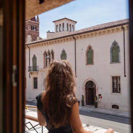 Palazzo Reggiani - Giacomo Leopardi Apartment *